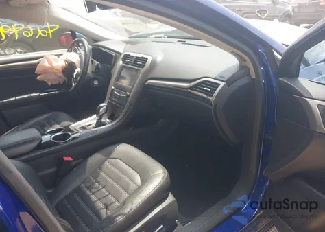 2013 Ford Fusion Hybrid Se z USA, uszkodzony, nr VIN 3FA6P0LU8DR154861